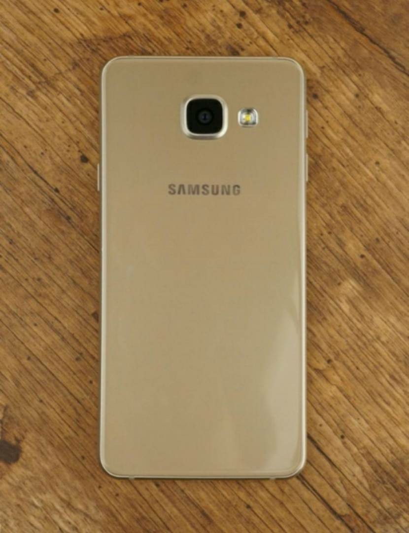 Самсунг а 3. Samsung Galaxy a3 2016. Samsung Galaxy a5 2016. Самсунг а3 2016. Samsung Galaxy a3 2016 Gold.