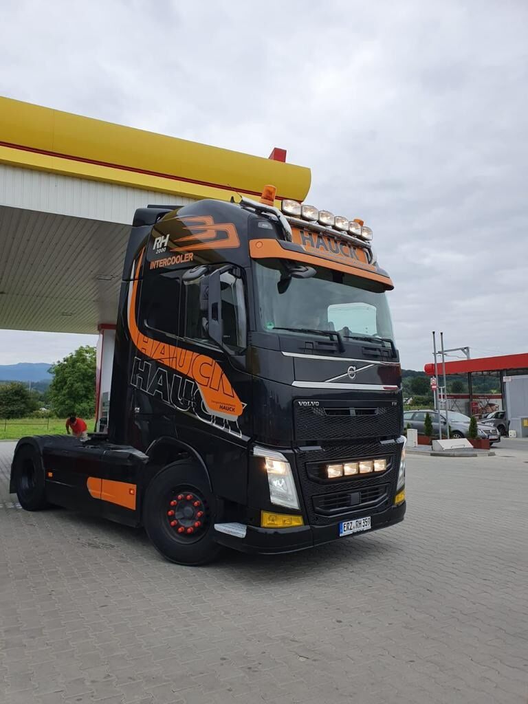 "АвтоПлаза: Широкий выбор автомобилей, Грузовых и легковых ➤ Кыргызстан ᐉ Бизнес-профиль компании на lalafo.kg