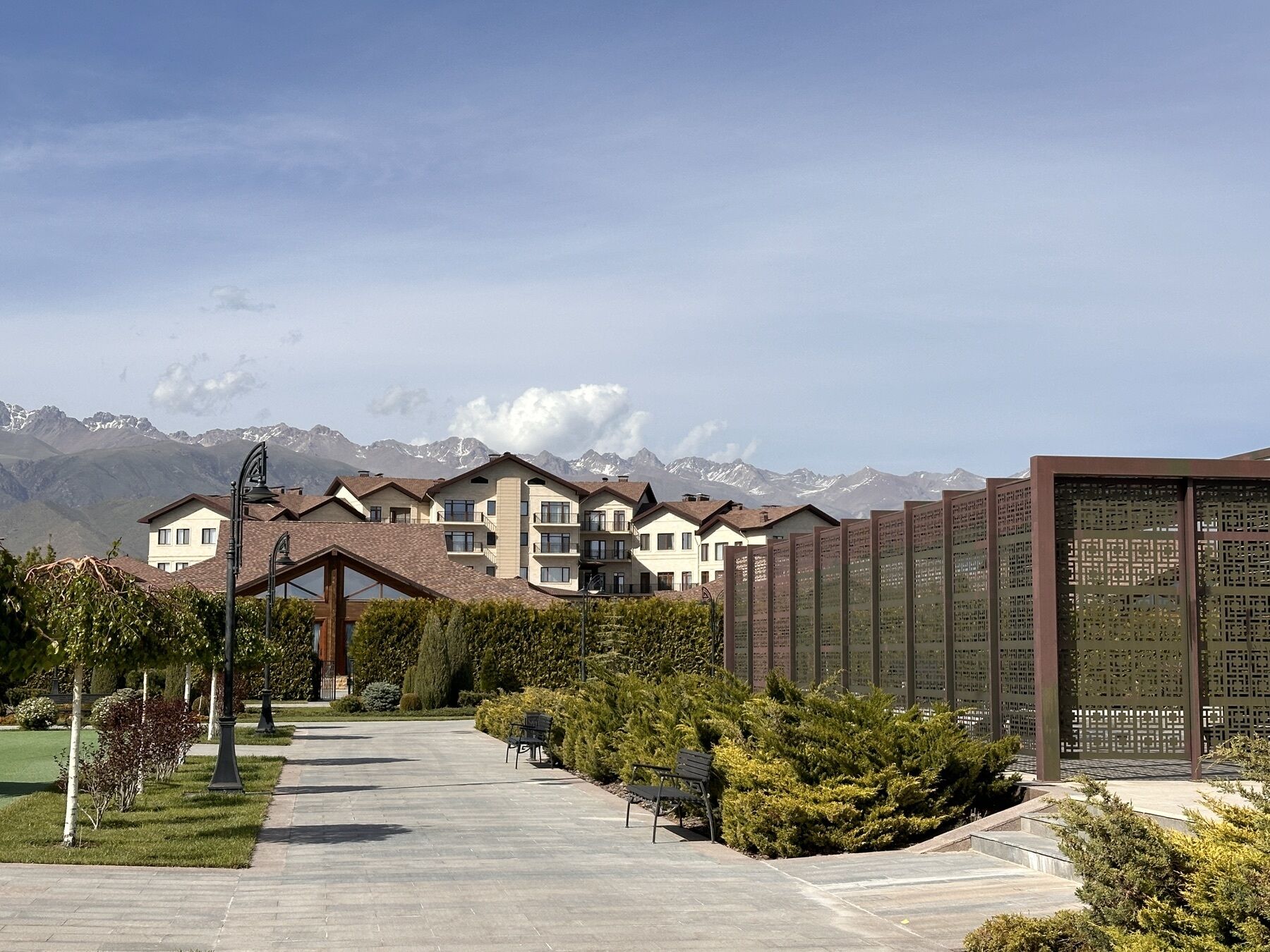 Ильяс ➤ Кыргызстан ᐉ Бизнес-профиль компании на lalafo.kg