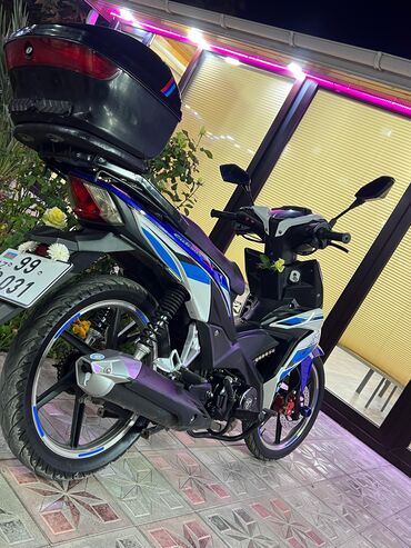 Mopedlər,skuterlər: Moped/motorsiklet – sport üslublu “cub” tipli model Texniki və dizayn — 3