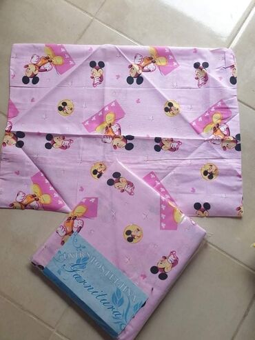 Ostale dečije stvari: Cena 2100 din Pamucna posteljina 100 % pamuk/sifon Sadrzaj seta: - — 9
