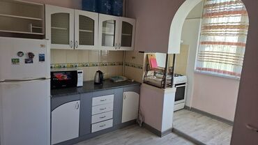 квартира сдаётся долгосрочное: 1 бөлмө, Кыймылсыз мүлк агенттиги, Чогуу жашоосу жок, Толугу менен эмереги бар
