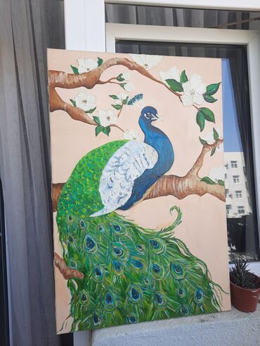 Digər ev dekoru: 60×90 ketan uzerinde yagli boyayla islenmis tovuz qusu resmi. el
