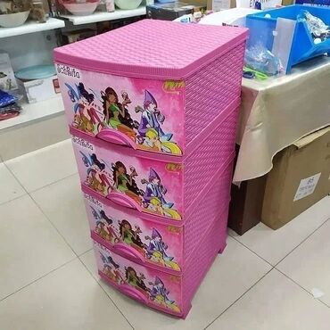 Komodlar: Yeni, Güzgüsüz — 12