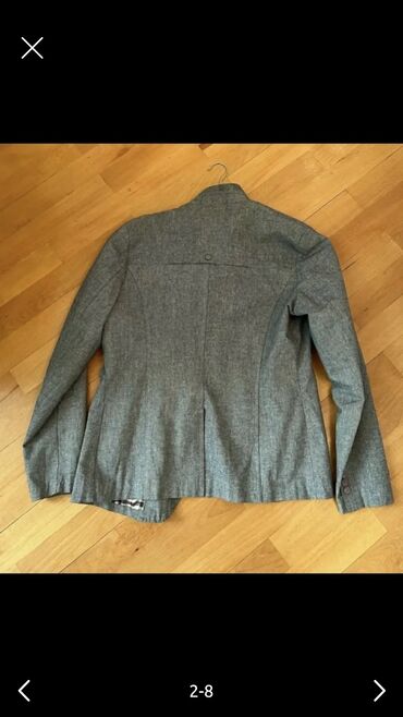 Koftalar, sviterlər: Geyimlər satılır.Çeşidlər var.Real alıcılar əlaqə saxlasın — 8