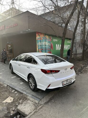 Hyundai: Hyundai Sonata: 2017 г., 2 л, Автомат, Газ — 9