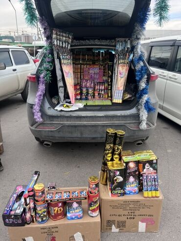 Салюты и эффекты: Фейерверки и пиротехника для праздничного салюта. Ассортимент на — 1