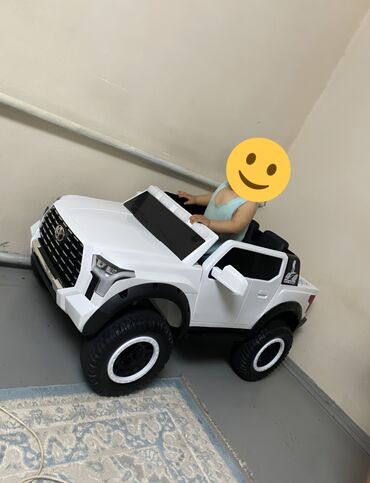 eilik robot купить бишкек: Детский электрокар, Б/у