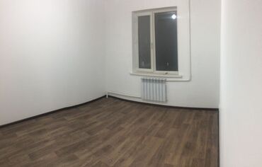 комната для девушек: 14 м², Без мебели