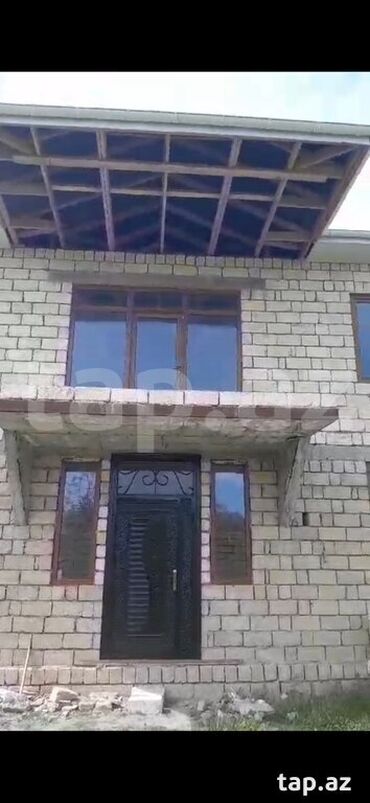 kirayə evlər içəri şəhər: 4 otaqlı, 209 kv. m, Kredit yoxdur, Təmirsiz