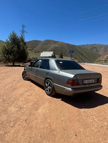 Продажа авто: Mercedes-Benz W124: 1990 г., 2 л, Механика, Дизель, Седан — 1