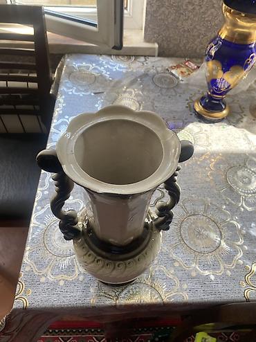 Ev üçün digər mallar: Keramik dekorativ vaza - Material: şirəli keramika - Rəng palitrası — 2