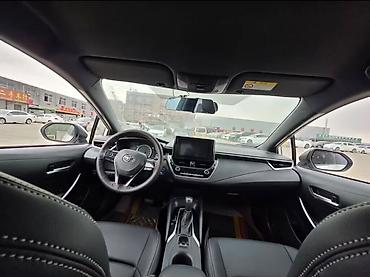 corolla 2018: Toyota Corolla: 2021 г., Гибрид, Седан — 9
