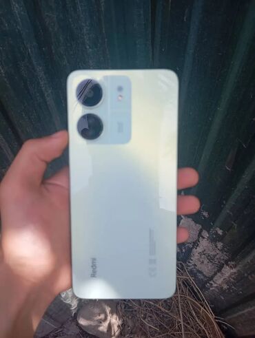 игровые телефоны xiaomi: Redmi, Redmi 13C, Б/у, 256 ГБ, цвет - Зеленый, eSIM