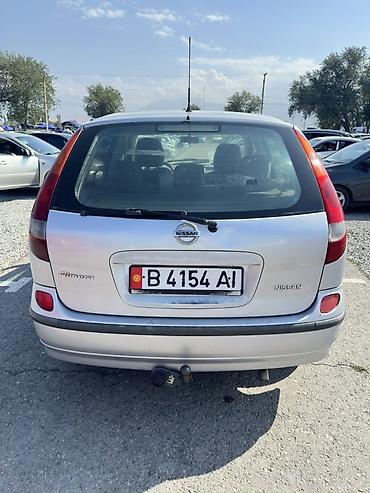old man: Nissan Almera Tino: 2000 г., 1.8 л, Механика, Бензин, Хэтчбэк — 4