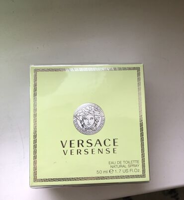 Парфюмерия: Летний аромат из серии “Versace versense”. натуральный спрей на