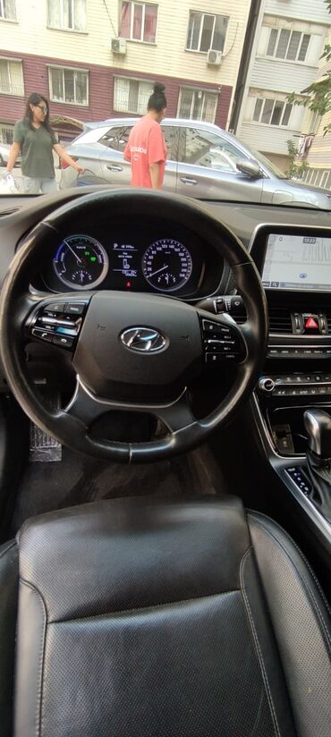 Hyundai: Hyundai Grandeur: 2019 г., 2.4 л, Гибрид, Седан — 9