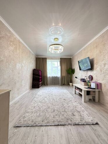 Продажа домов: 2 комнаты, 42 м², Хрущевка, 4 этаж, Евроремонт