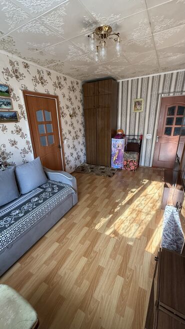 Продажа квартир: 3 комнаты, 57 м², Хрущевка, 1 этаж, Косметический ремонт