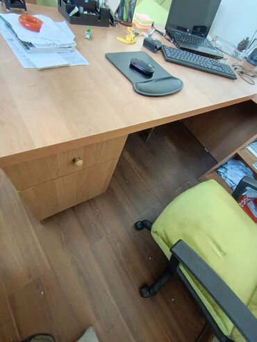 Ofis dəst mebeli: Ofis üçün L formalı iş masasının dəsti - Material: taxta/laminat — 4