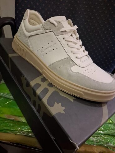 змеиная питон крокодил скат страус: Мужские кроссовки, 42, Salamander, Новый, цвет - Белый, Самовывоз