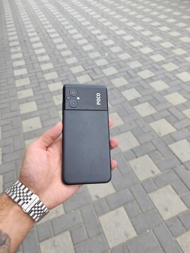 аккамулятор на телефон fly fs 502: Poco M5, 128 ГБ, цвет - Черный, Отпечаток пальца, Face ID