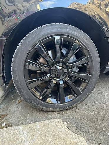 bmw diski type 0: Range Rover üçün 4 ədəd orijinal qara rəngli yüngül lehimli disklər və — 3