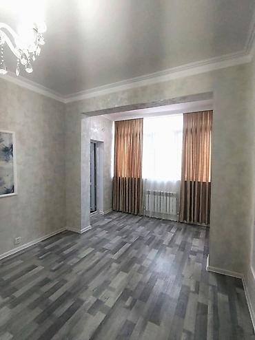 memar ecemi: Bakı, 5-ci mikrorayon, 3 otaqlı, Köhnə tikili, m. Memar Əcəmi, 65 kv. m — 1