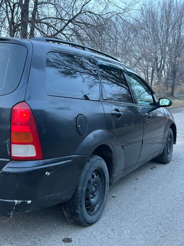 Ford: Ford Focus: 2003 г., 1.8 л, Механика, Бензиновая, Универсал — 3