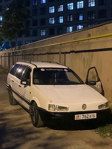 Volkswagen: Volkswagen Passat: 1990 г., 1.8 л, Механика, Бензин, Универсал — 1