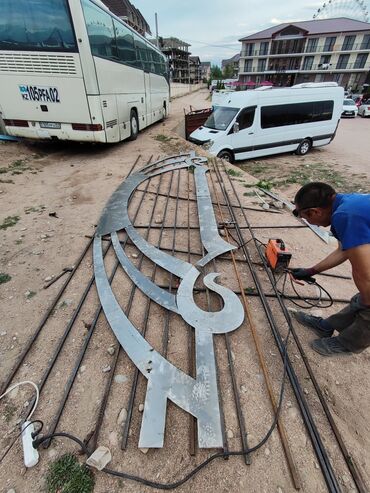 Изготовление рекламных конструкций: | Дорожние указатели, | Монтаж, Демонтаж — 8