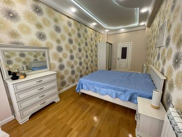 Uzunmüddətli kirayə mənzillər: İçəri şəhər metrosuna Axundov parkına yaxın 18 mertebeli binanın 8-cı — 8