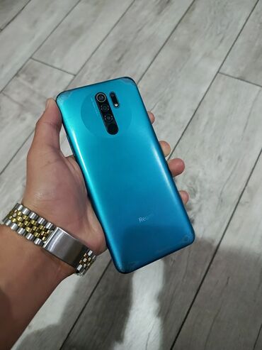 ucuz islenmis telefonlar: Xiaomi Mi 9, 
 Qırıq