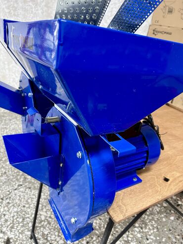 Другое сельско-хозяйственное оборудование: "ТехноМаш" компаниясынан дробилка сунушталат. Биринчи модель — — 8