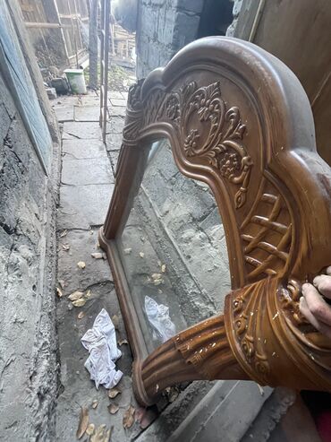 комот с зеркалом: Зеркало от Камота