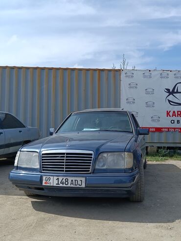 мерс е211: Mercedes-Benz E 220: 1994 г., 2.2 л, Механика, Бензин, Седан