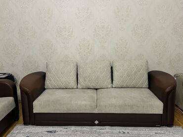 стол из дсп: Divan, İşlənmiş