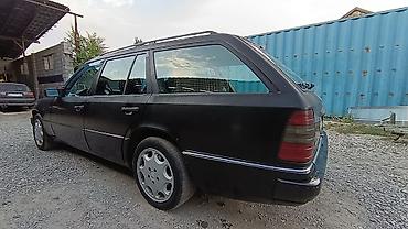 ешка е 303: Mercedes-Benz W124: 1994 г., 2.2 л, Автомат, Бензин, Универсал — 4