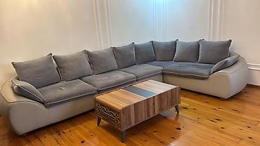 zigda satilan heyet evleri: Divan satılır 300₼. açılmır bazası var. Ünvan Əhmədli. Fatimə99 — 1
