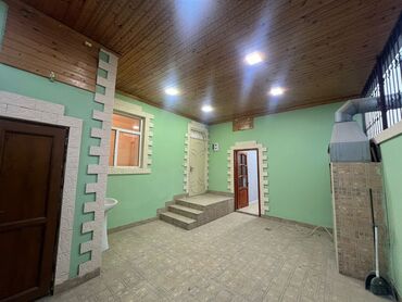 Həyət evləri və villaların satışı: 4 otaqlı, 85 kv. m, Yeni təmirli — 2