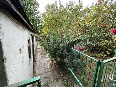 Продажа коттеджей и домов: Продаётся уютный и тёплый дом в самом сердце Бишкека! ЦУМ / ГУМ — — 3