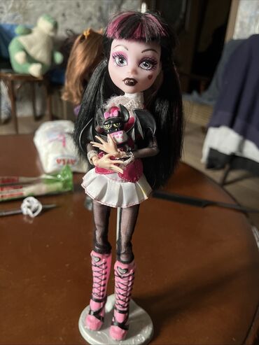 monster qiymeti: Monster high,draculaura