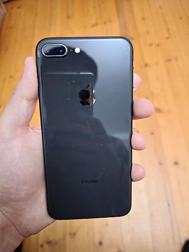iphone 13 qara: IPhone 8 Plus, 64 GB, Qara, Barmaq izi — 4