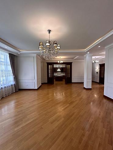 Үйлөр: 6 бөлмө, 320 м², 4 соток, Бишкек, Орто-Сай а. Риелтор — 6