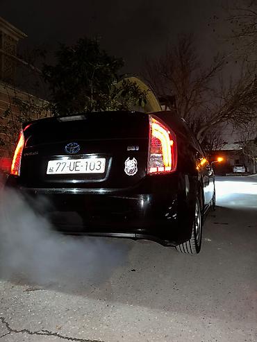 kötan: Toyota Prius: 1.8 l | 2013 il Hetçbek — 1