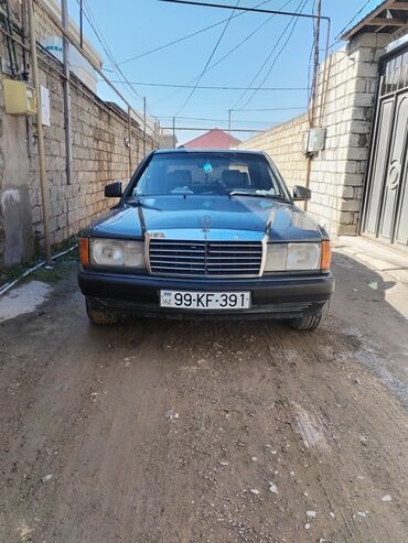 mercedes ceska furqon: Mercedes-Benz 190: 1.8 l | 1990 il Sedan