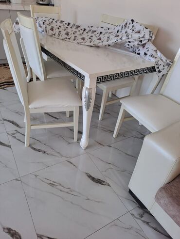 Digər mebel: IrMasa dəsti təzə vəziyyetdədir .Hec bir cizigi yoxdur Qiymet 300 man