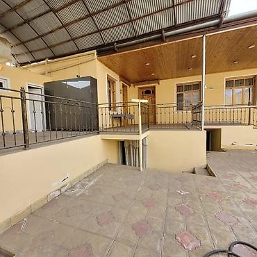 Həyət evləri və villaların satışı: Sadillida Herbicilerin binadi terefde 4 otaqli remontlu kursulu heyet — 18