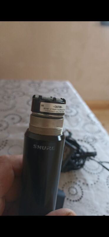 Elektronika: Mikrofon shure satilir. Orjinal 
sm 58