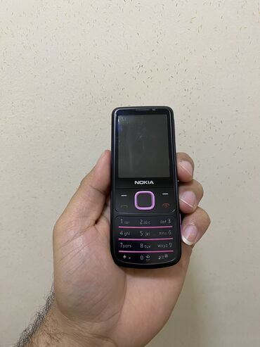 nokia 106: Nokia 6700 Slide, 2 GB, Düyməli